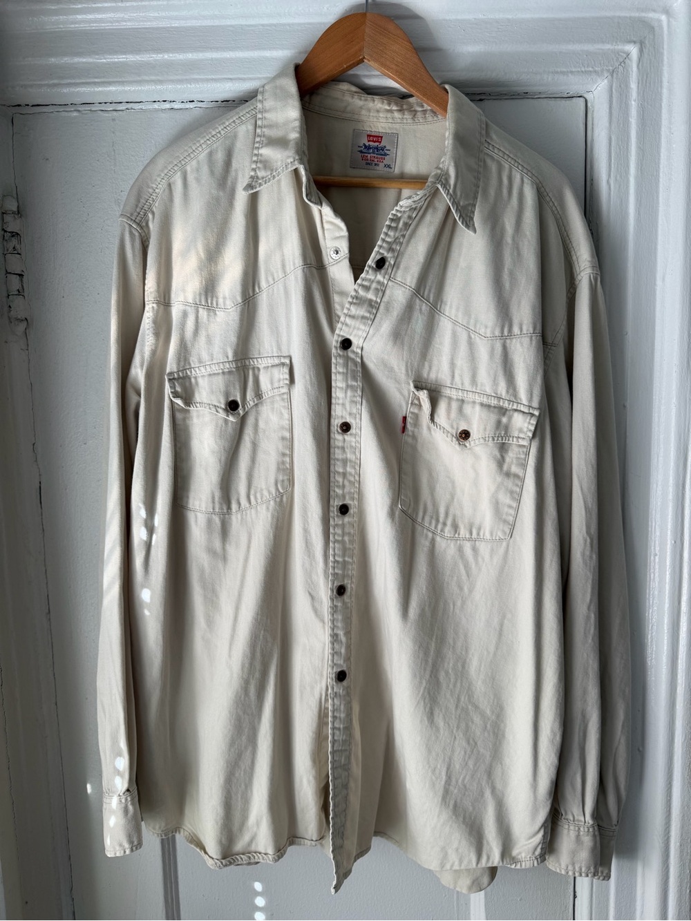 Levi's Men's Cream Button-Down Western Vintage Shirt